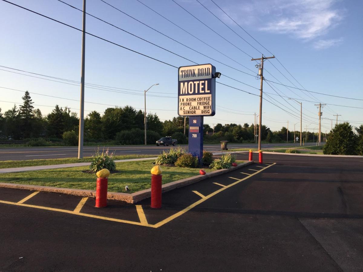 Trunk Road Motel Sault Ste. Marie Buitenkant foto