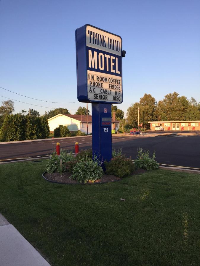 Trunk Road Motel Sault Ste. Marie Buitenkant foto